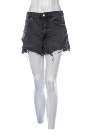 Γυναικείο κοντό παντελόνι Stradivarius, Μέγεθος XL, Χρώμα Μαύρο, Τιμή 10,99 €