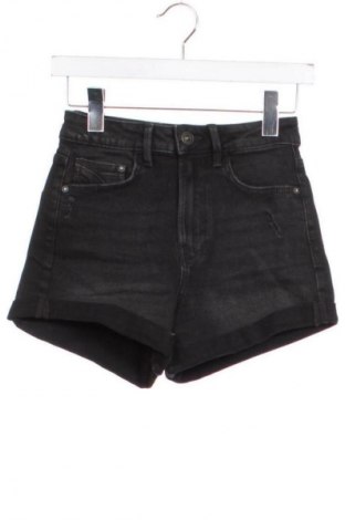 Pantaloni scurți de femei Stradivarius, Mărime XXS, Culoare Negru, Preț 38,99 Lei