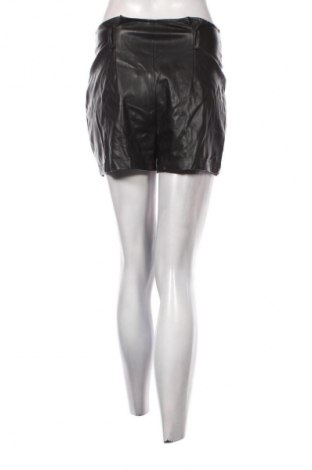 Pantaloni scurți de femei Tally Weijl, Mărime S, Culoare Negru, Preț 24,99 Lei