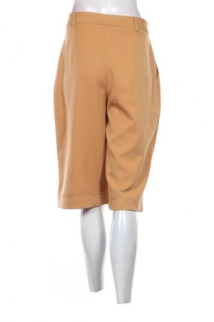 Γυναικείο κοντό παντελόνι Trendyol, Μέγεθος M, Χρώμα  Μπέζ, Τιμή 7,99 €
