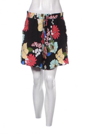 Γυναικείο κοντό παντελόνι Unbranded, Μέγεθος XL, Χρώμα Πολύχρωμο, Τιμή 8,00 €