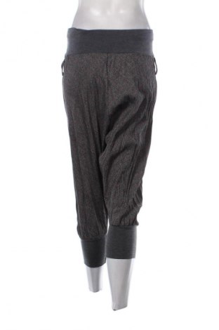 Дамски къс панталон Unbranded, Размер S, Цвят Многоцветен, Цена 2,04 €