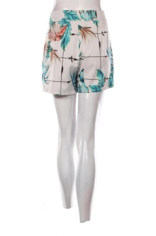 Дамски къс панталон Unbranded, Размер L, Цвят Многоцветен, Цена 10,00 €