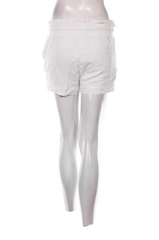 Дамски къс панталон Unbranded, Размер S, Цвят Бял, Цена 9,20 €