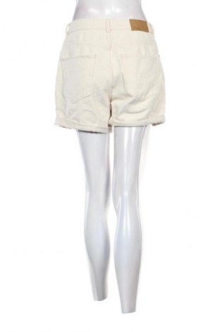 Damen Shorts Vero Moda, Größe M, Farbe Weiß, Preis € 3,99