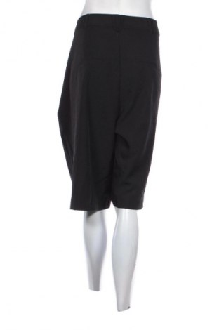 Дамски къс панталон Zizzi, Размер 4XL, Цвят Черен, Цена 4,60 €