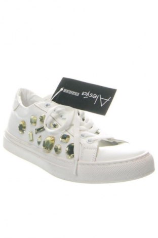 Dámske topánky  Alesya, Veľkosť 38, Farba Biela, Cena  65,95 €