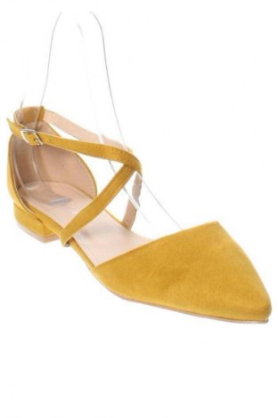 Дамски обувки Unbranded, Размер 39, Цвят Жълт, Цена 26,07 €