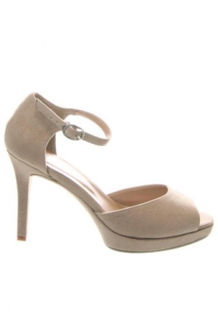 Дамски обувки Unbranded, Размер 38, Цвят Бежов, Цена 23,51 €