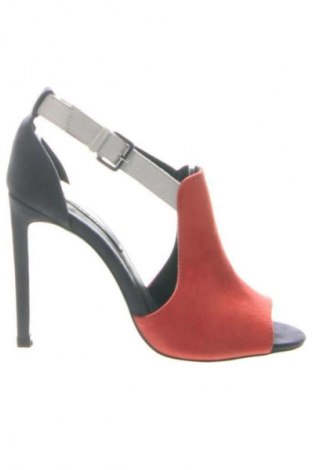 Dámske topánky  Zara, Veľkosť 35, Farba Viacfarebná, Cena  23,02 €