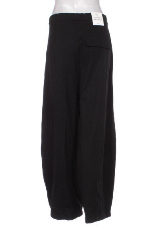 Дамски панталон Bershka, Размер XL, Цвят Черен, Цена 46,63 €