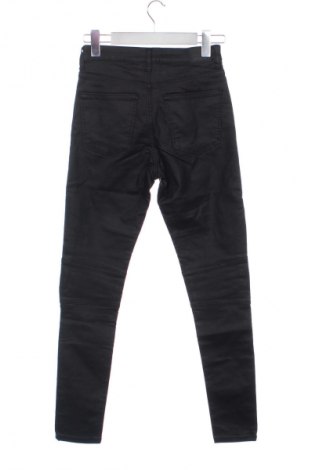 Pantaloni de femei Bershka, Mărime XS, Culoare Negru, Preț 45,99 Lei