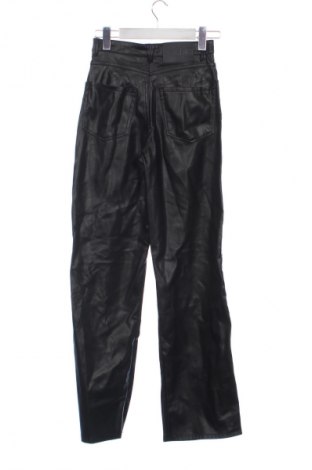 Női nadrág Bershka, Méret XXS, Szín Fekete, Ár 1 019 Ft