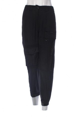 Γυναικείο παντελόνι Bershka, Μέγεθος S, Χρώμα Μαύρο, Τιμή 7,99 €