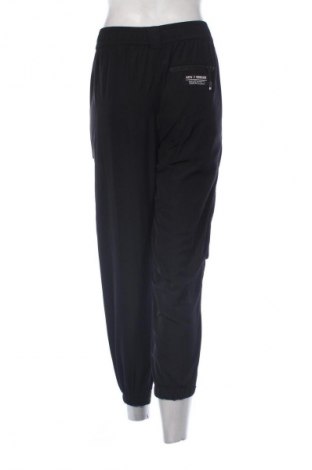 Γυναικείο παντελόνι Bershka, Μέγεθος S, Χρώμα Μαύρο, Τιμή 7,99 €