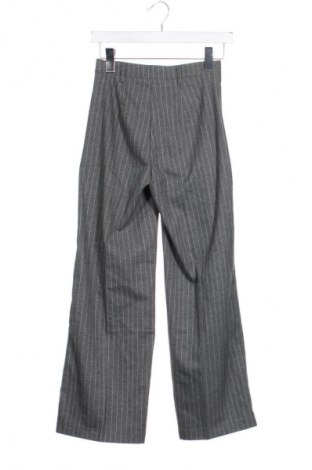 Damskie spodnie Bershka, Rozmiar XS, Kolor Szary, Cena 47,99 zł