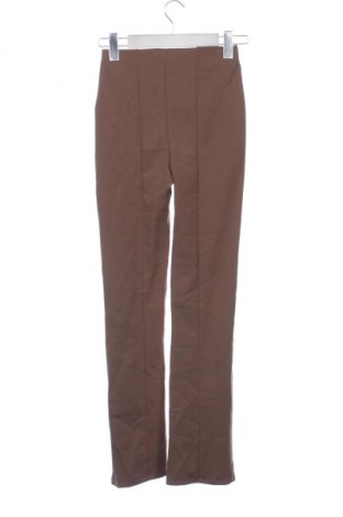 Γυναικείο παντελόνι Bershka, Μέγεθος XS, Χρώμα Καφέ, Τιμή 6,99 €