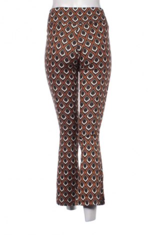 Дамски панталон Bershka, Размер S, Цвят Многоцветен, Цена 24,03 €