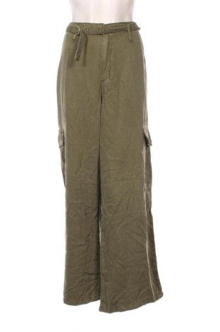 Női nadrág Levi's, Méret XL, Szín Zöld, Ár 23 389 Ft, #135407913