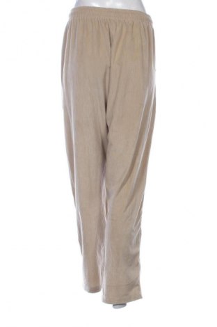 Дамски панталон Manfinity, Размер XL, Цвят Бежов, Цена 7,15 €