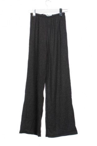 Pantaloni de femei Pull&Bear, Mărime XS, Culoare Gri, Preț 86,99 Lei