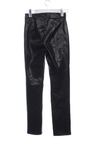 Dámské kalhoty  Pull&Bear, Velikost XS, Barva Černá, Cena  159,00 Kč