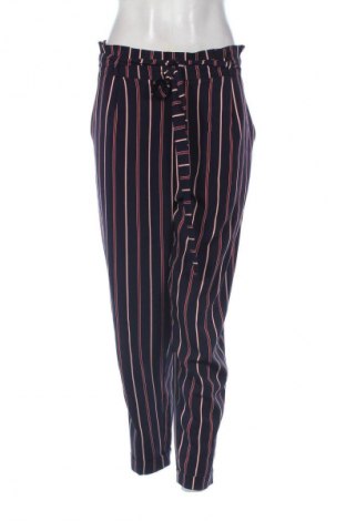 Dámské kalhoty  Pull&Bear, Velikost L, Barva Vícebarevné, Cena  139,00 Kč