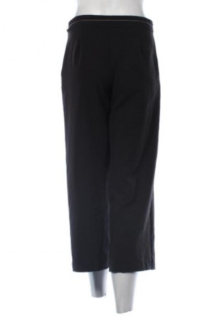 Dámské kalhoty  Pull&Bear, Velikost M, Barva Černá, Cena  229,00 Kč