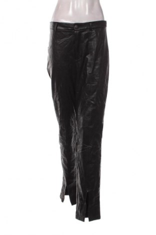 Γυναικείο παντελόνι Pull&Bear, Μέγεθος L, Χρώμα Μαύρο, Τιμή 5,99 €