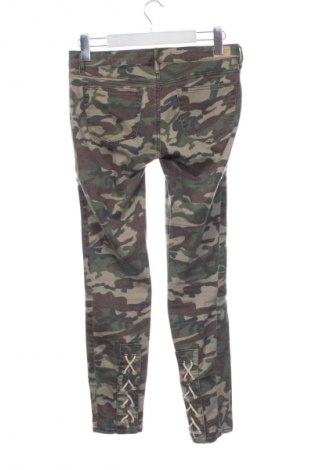 Дамски панталон Tally Weijl, Размер M, Цвят Многоцветен, Цена 9,20 €