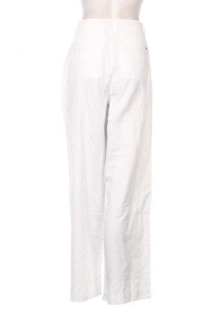 Damskie spodnie Tommy Hilfiger, Rozmiar M, Kolor Biały, Cena 769,99 zł