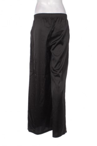 Дамски панталон Urban Classics, Размер M, Цвят Черен, Цена 26,58 €