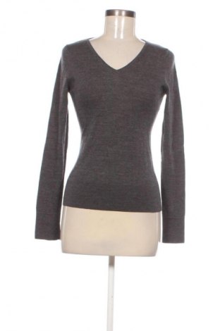 Dámský svetr Maddison, Velikost S, Barva Šedá, Cena  459,00 Kč