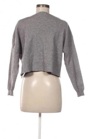 Dámský svetr SHEIN, Velikost S, Barva Šedá, Cena  159,00 Kč