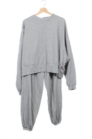 Дамски спортен екип Muuv, Размер L, Цвят Сив, Цена 32,21 €