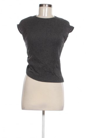 Дамски топ Pull&Bear, Размер L, Цвят Черен, Цена 16,36 €