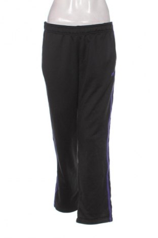 Pantaloni trening de femei Adidas, Mărime L, Culoare Multicolor, Preț 64,99 Lei