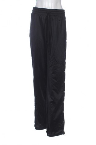 Pantaloni trening de femei Kikiriki, Mărime S, Culoare Negru, Preț 46,99 Lei