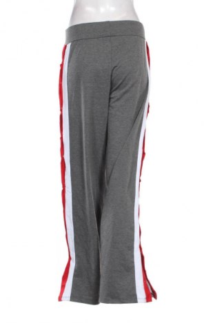 Pantaloni trening de femei Unbranded, Mărime M, Culoare Gri, Preț 62,04 Lei