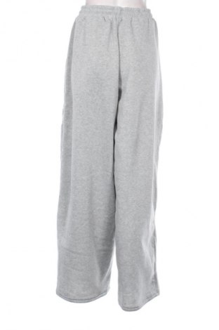 Pantaloni trening de femei Unbranded, Mărime M, Culoare Gri, Preț 74,71 Lei