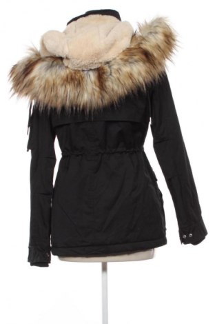Дамско яке Bershka, Размер S, Цвят Черен, Цена 24,54 €