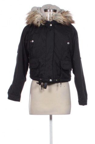 Dámská bunda  Pull&Bear, Velikost XS, Barva Černá, Cena  573,00 Kč