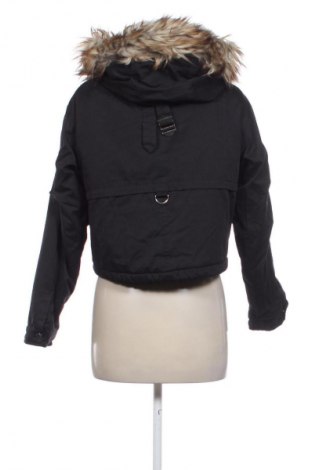 Dámská bunda  Pull&Bear, Velikost XS, Barva Černá, Cena  573,00 Kč