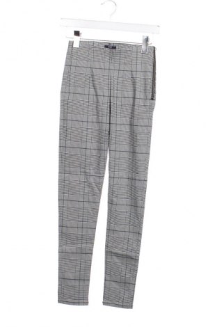 Kinderhose Kiabi, Größe 11-12y/ 152-158 cm, Farbe Mehrfarbig, Preis € 4,44