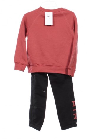 Dresy dziecięce Nike, Rozmiar 4-5y/ 110-116 cm, Kolor Kolorowy, Cena 145,99 zł