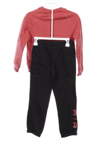 Detská športová súprava Nike, Veľkosť 4-5y/ 110-116 cm, Farba Viacfarebná, Cena  32,95 €