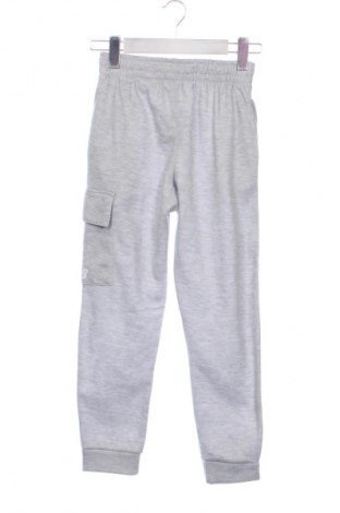 Детско спортно долнище New Balance, Размер 10-11y/ 146-152 см, Цвят Сив, Цена 17,38 €