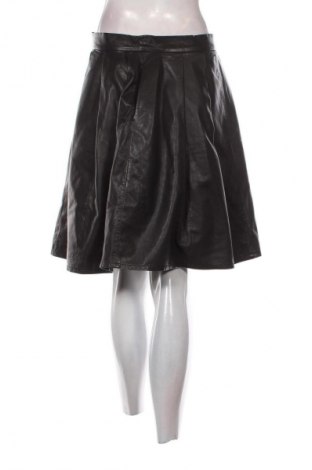 Кожена пола Just Female, Размер M, Цвят Черен, Цена 24,46 €