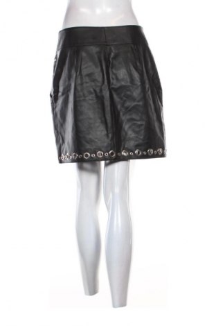 Δερμάτινη φούστα Nikkie, Μέγεθος M, Χρώμα Μαύρο, Τιμή 13,99 €
