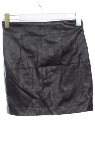 Δερμάτινη φούστα Tally Weijl, Μέγεθος XS, Χρώμα Μαύρο, Τιμή 15,99 €